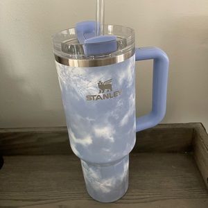 40oz Stanley (Limited Edition Blue Tie Dye)